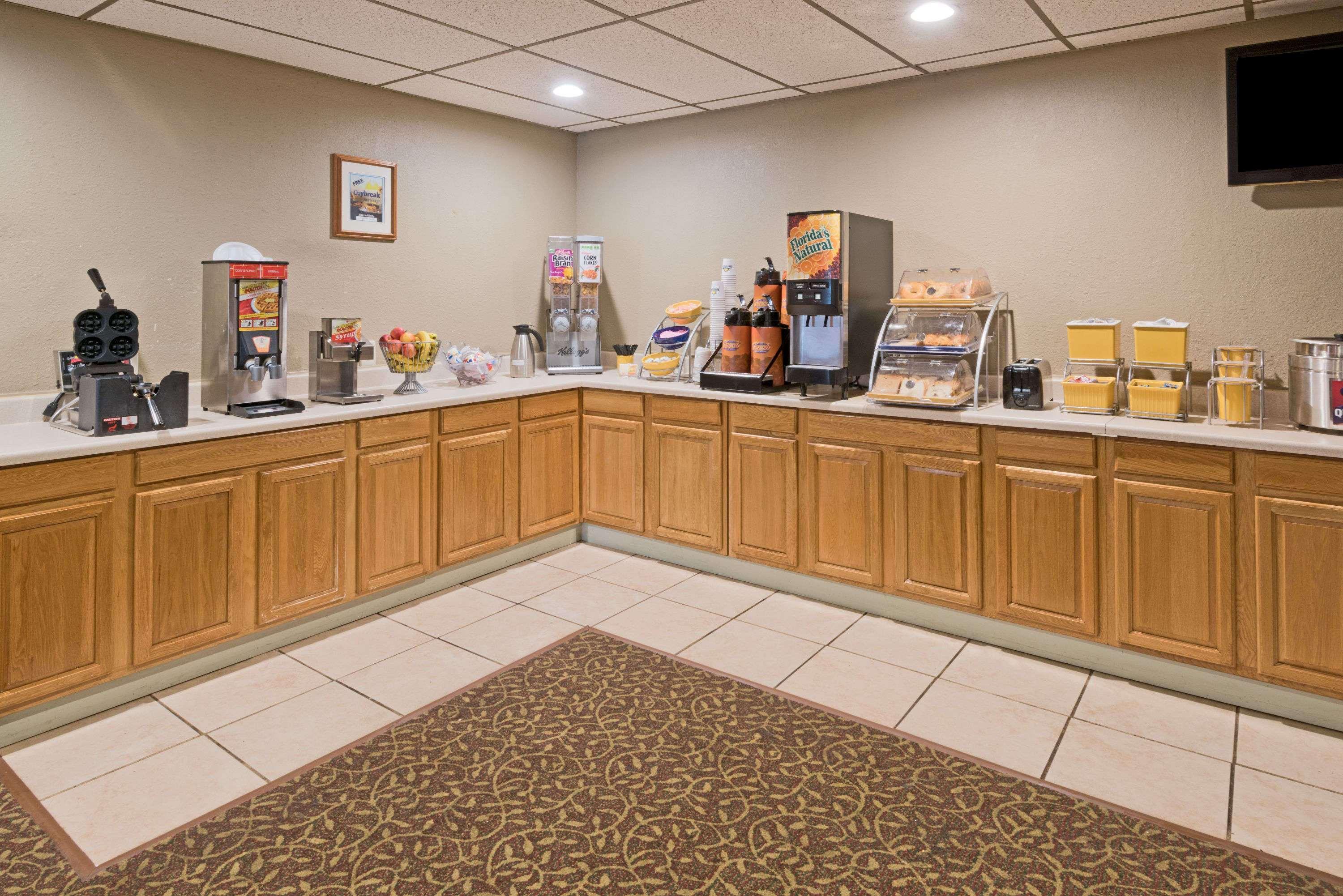 Days Inn By Wyndham Batavia Darien Lake Theme Park Ngoại thất bức ảnh