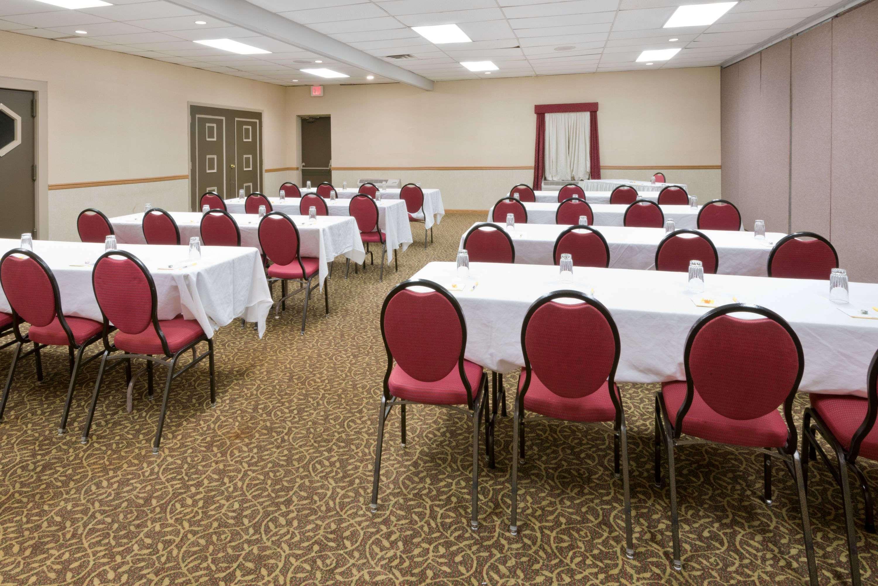 Days Inn By Wyndham Batavia Darien Lake Theme Park Ngoại thất bức ảnh