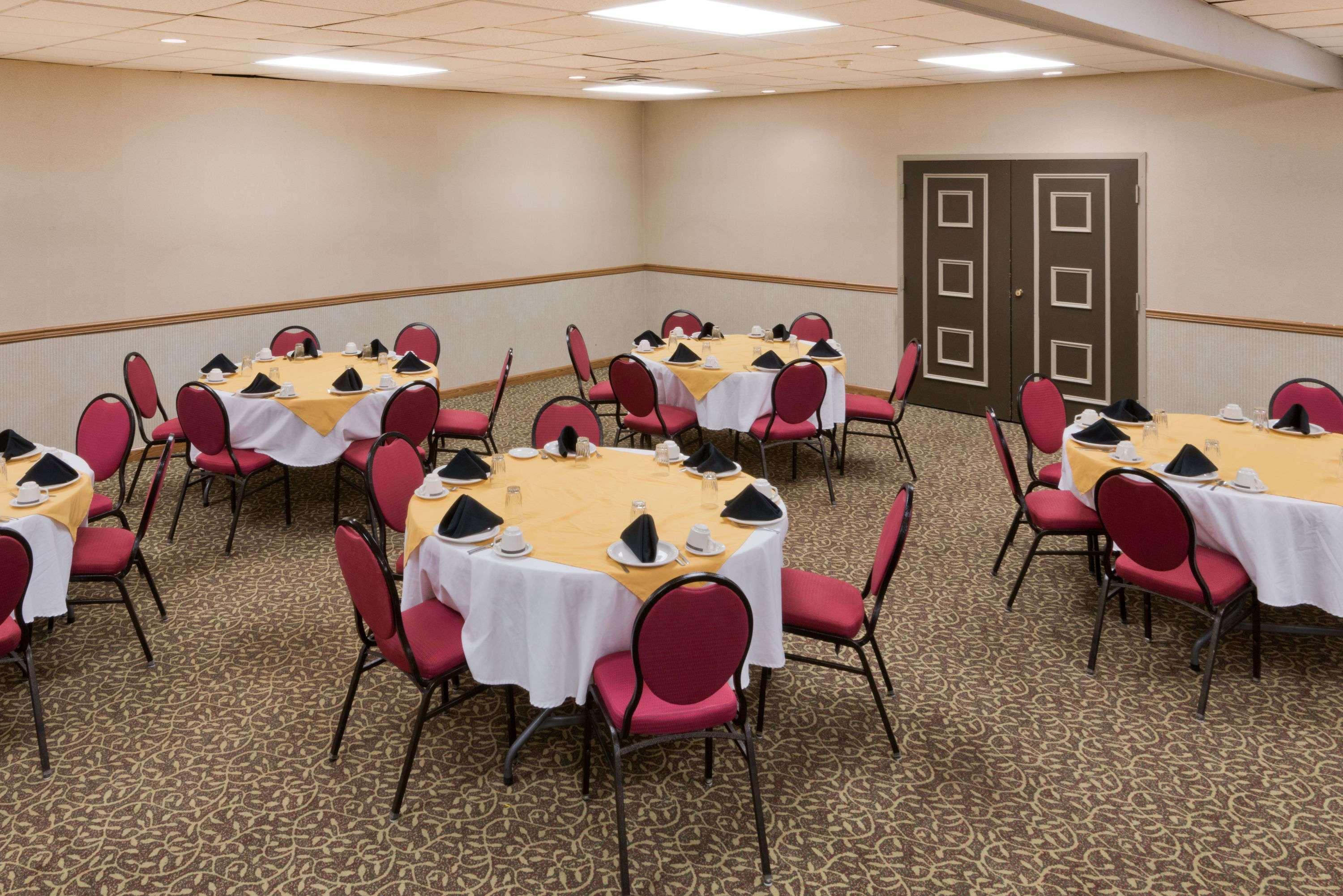 Days Inn By Wyndham Batavia Darien Lake Theme Park Ngoại thất bức ảnh