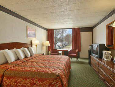 Days Inn By Wyndham Batavia Darien Lake Theme Park Ngoại thất bức ảnh